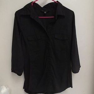 Long sleeve slim fitting button up
